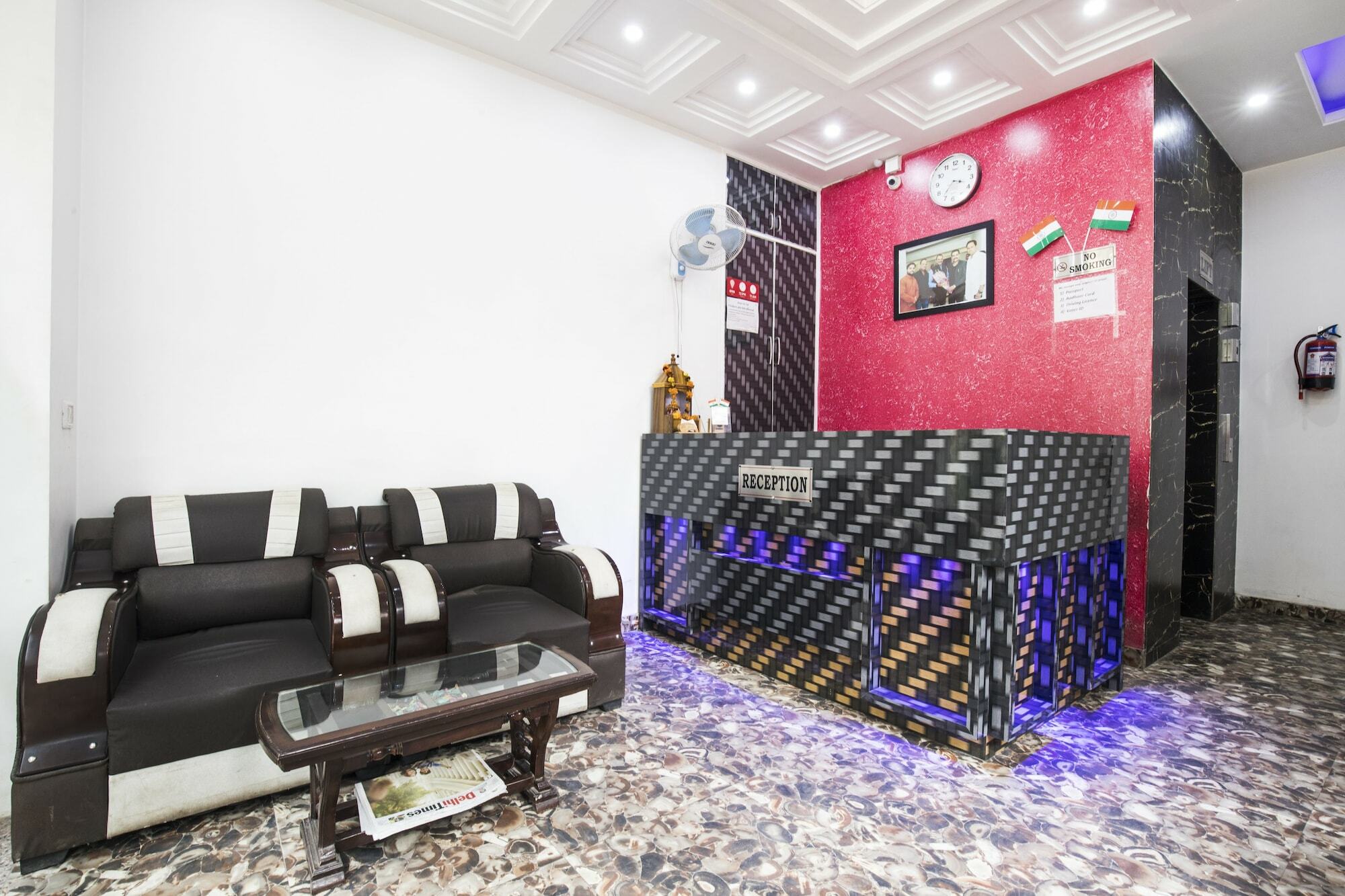 Fabhotel Airlift New Delhi Bagian luar foto